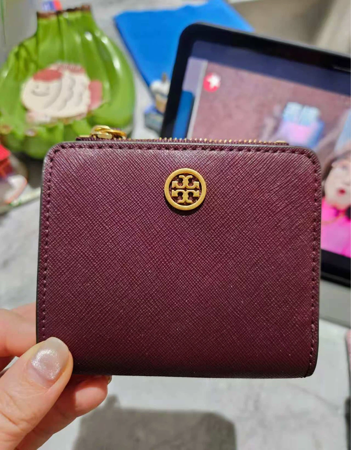Tory Burch Wallet - NEED TO SELL EVERYTHING