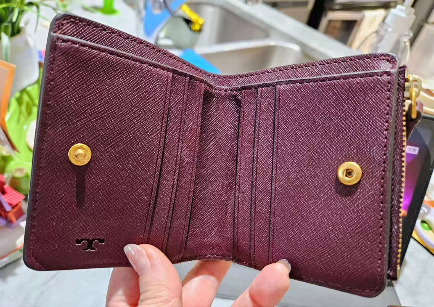 Tory Burch Wallet - NEED TO SELL EVERYTHING - photo 5