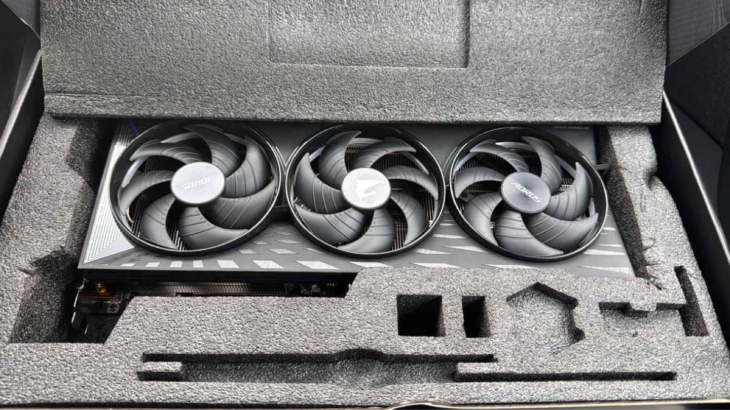 Gigabyte Aorus elite 9070xt - photo 5