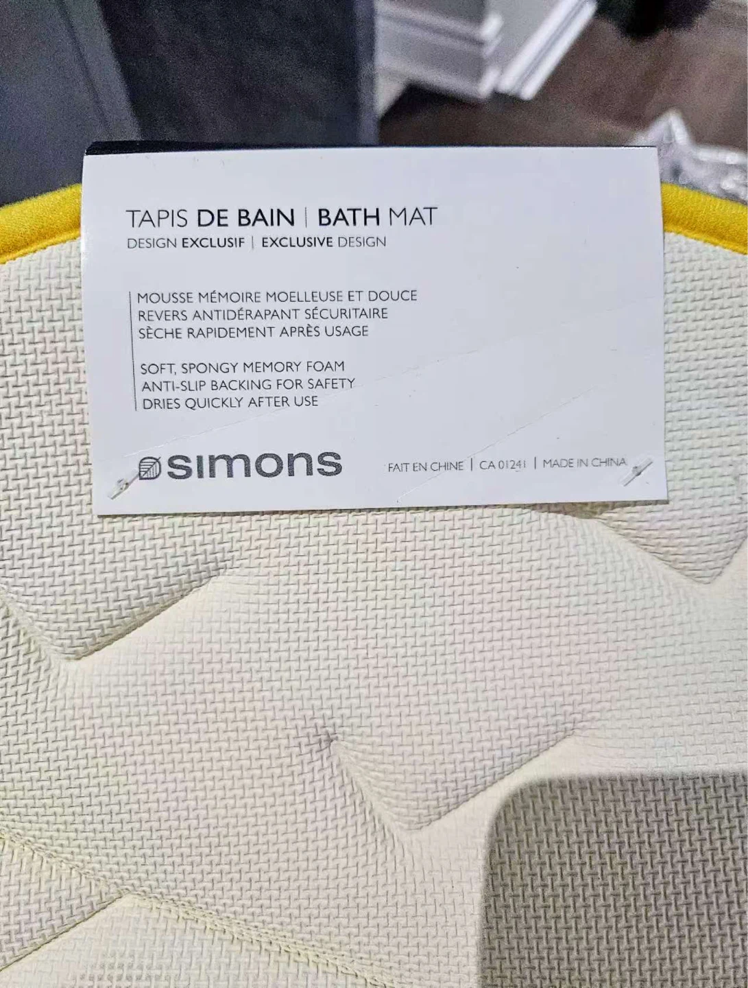Simons Yellow Pineapple Bath Mat - NEED TO SELL EVERYTHING - photo 2