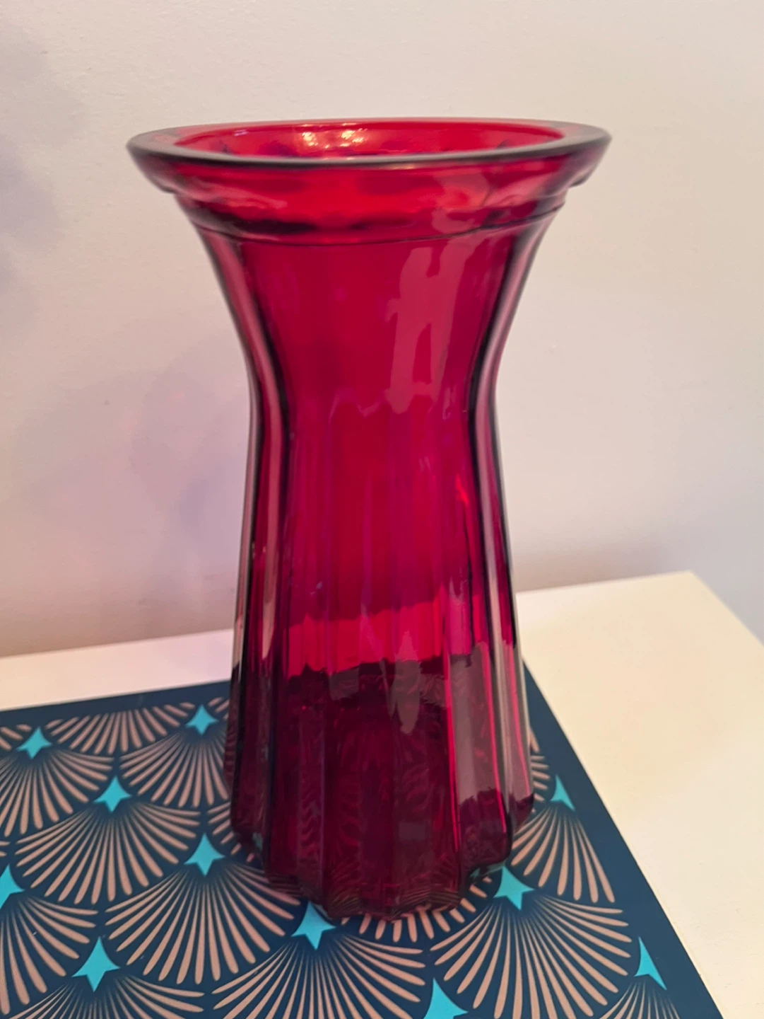 Red Glass Vase - photo 5