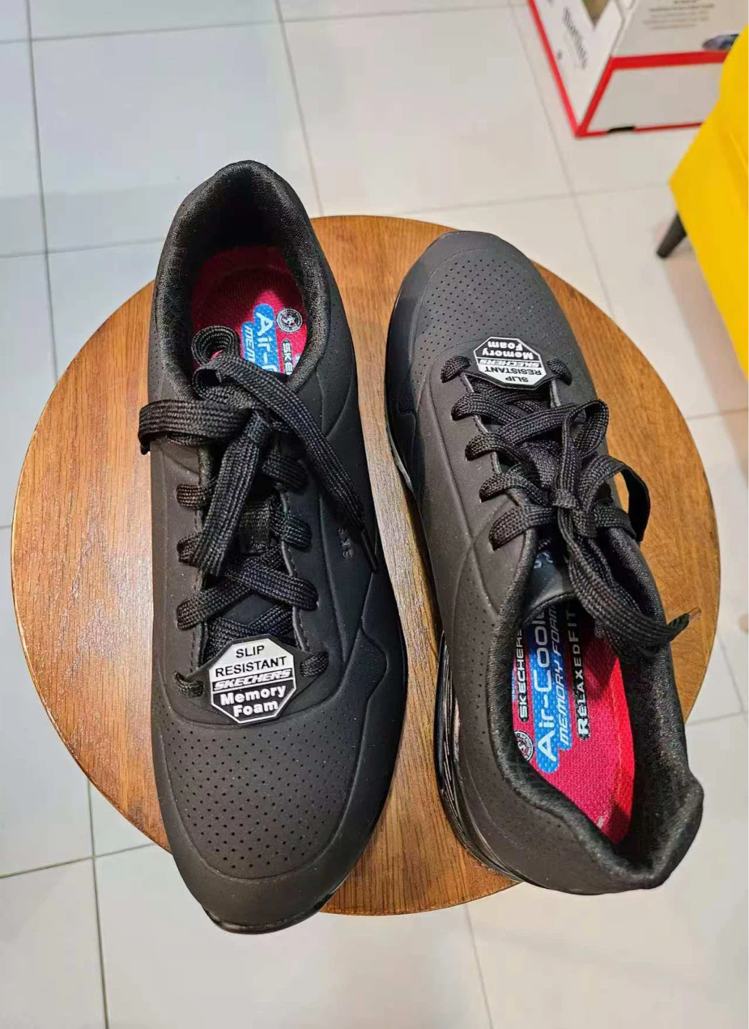 Skechers Work Footwear Shoes - NEED TO SELL EVERYTHING