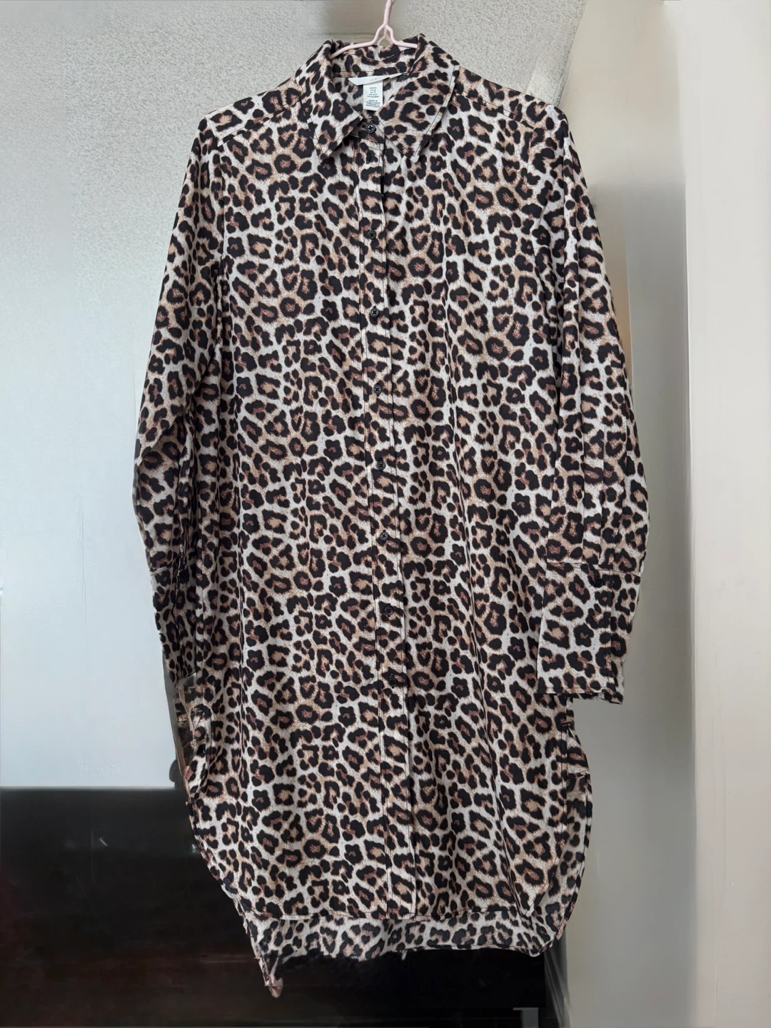 H&M Leopard Print Shirt Dress - photo 2