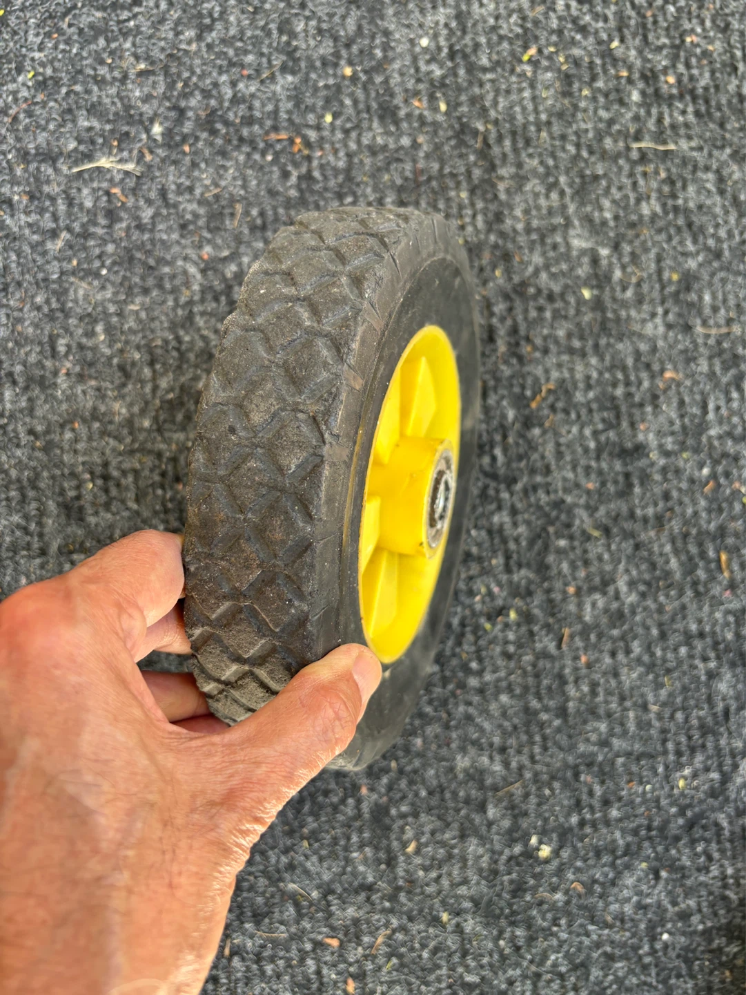 Wheel (8” x 1.75”) with solid rubber tire & Yellow Rim - photo 2