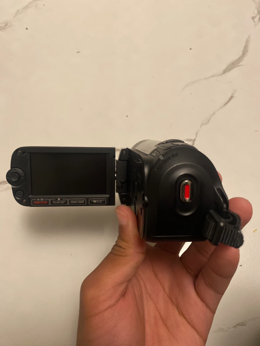 Canon Legra Digital Camera - photo 2