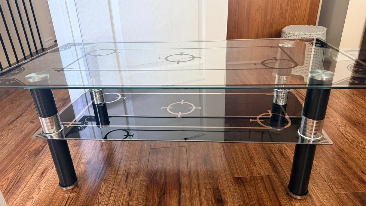 Glass coffee table with decorative accents - photo 2
