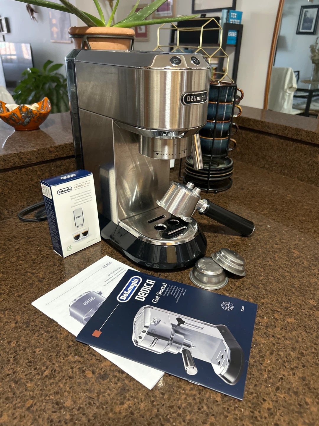 De’Longhi Dedica Espresso Machine EC685 – Excellent Condition