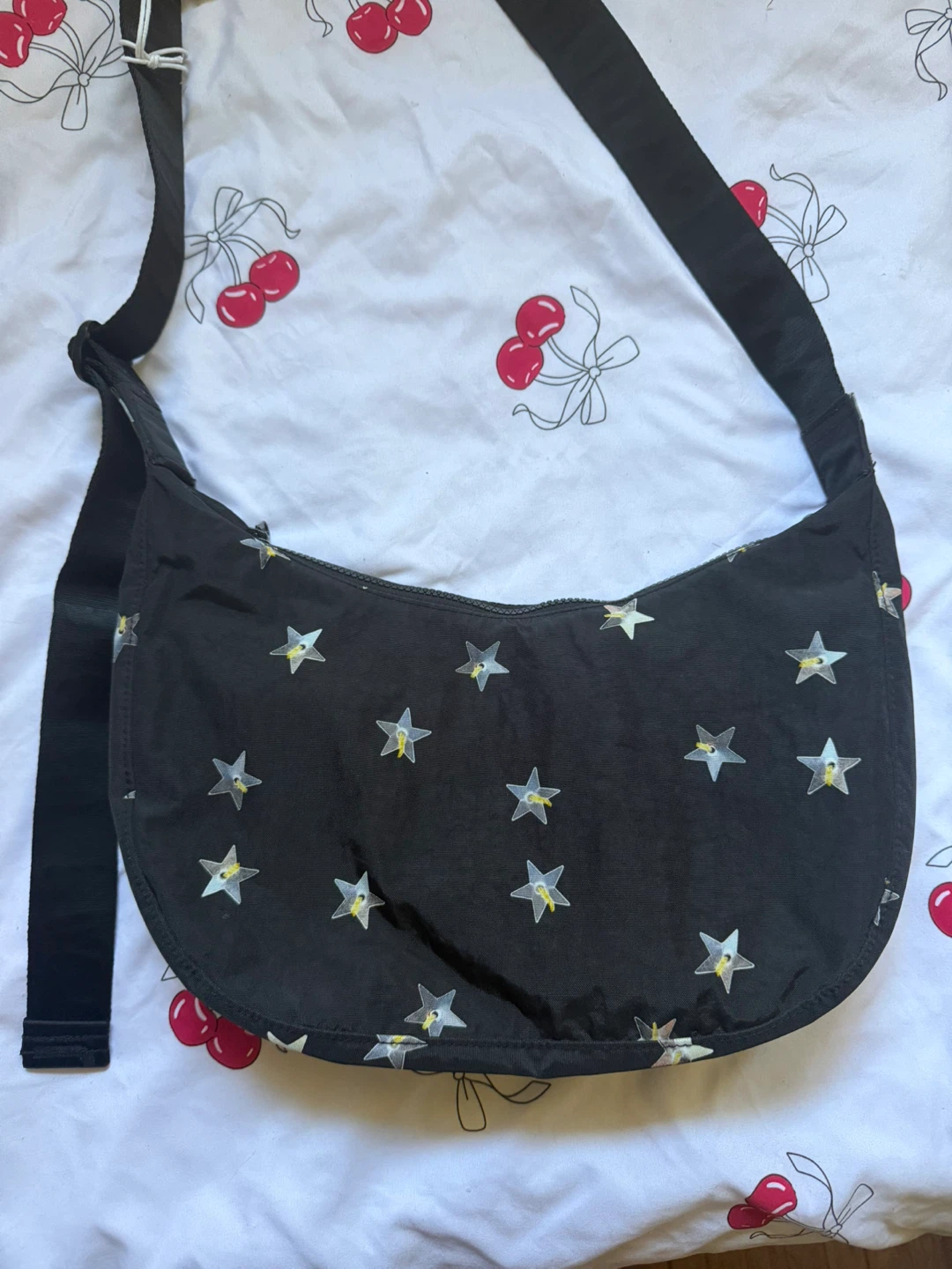 NWT BAGGU Black Star-Print Medium Nylon Crescent Bag Stars - photo 2