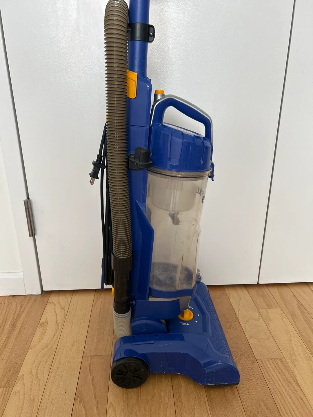 Eureka Powerspeed Upright Vacuum - photo 3