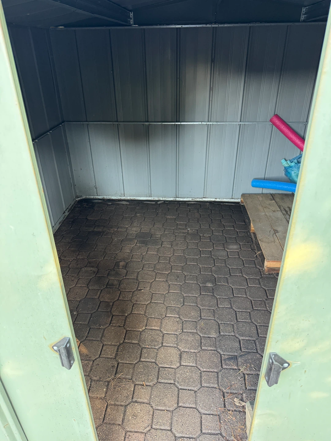 Metal Storage Shed - photo 4
