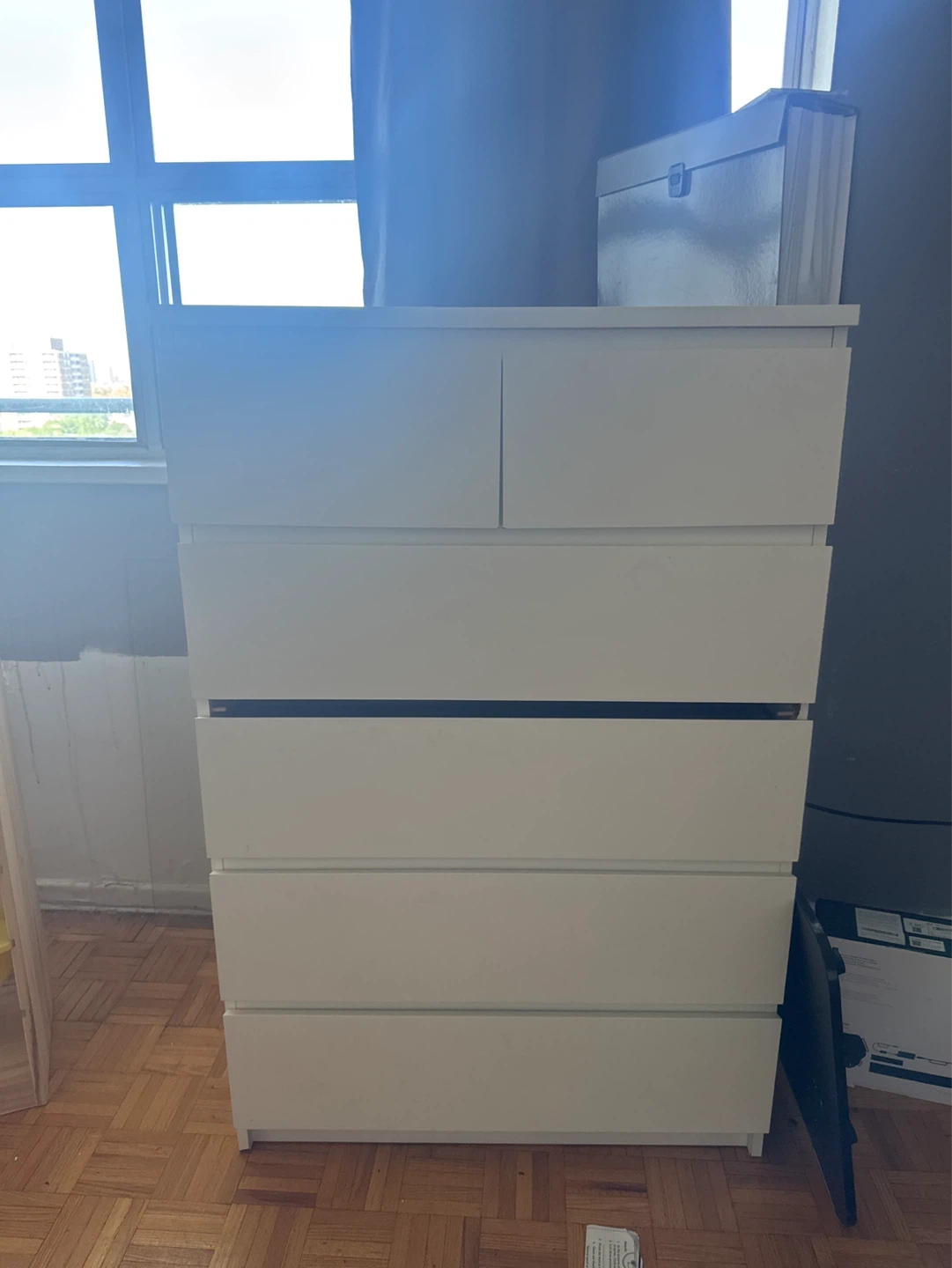 White 6-Drawer Dresser - photo 2