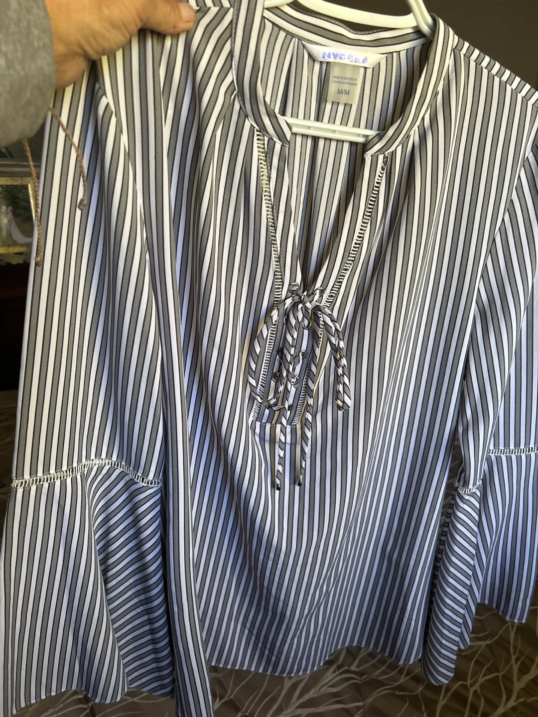 Nygard blouse large fit. Size 10-12