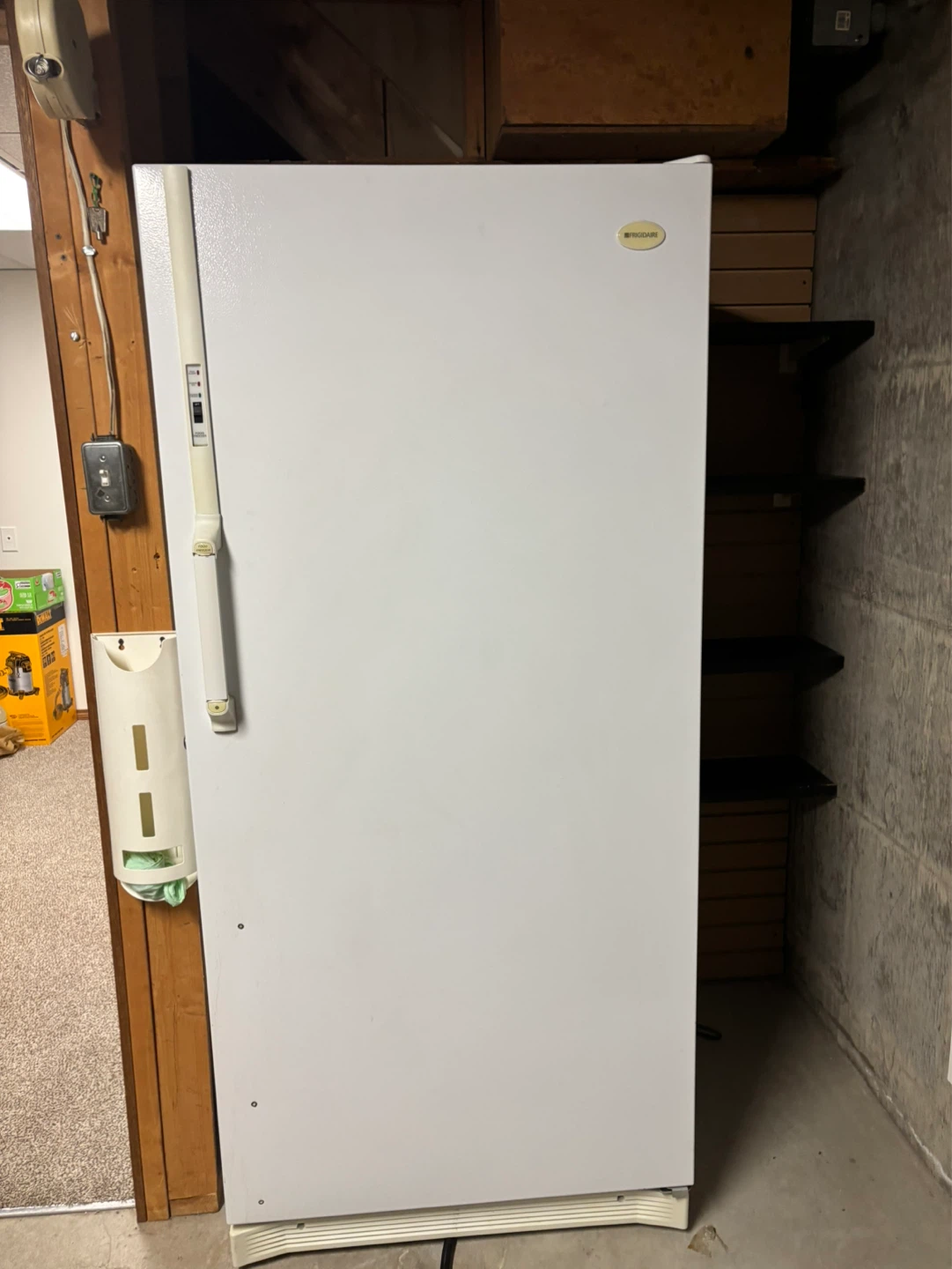 Frigidaire Upright fridge or Freezer - photo 3