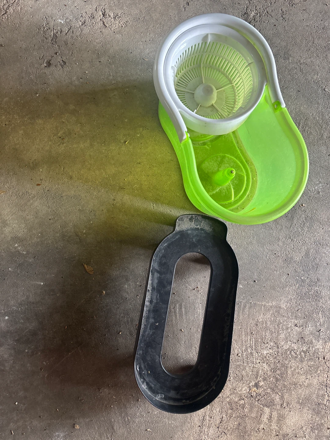 Spin Mop Bucket System with Wheels - photo 4