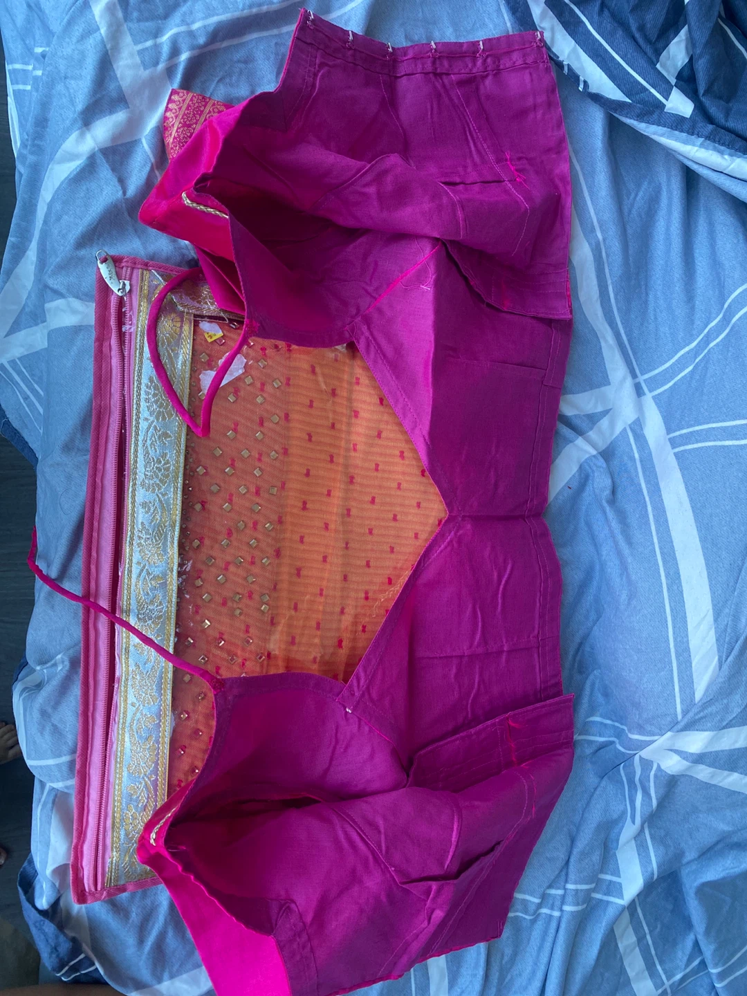 Bright Pink Saree Blouse with Cover to safely store - photo 4