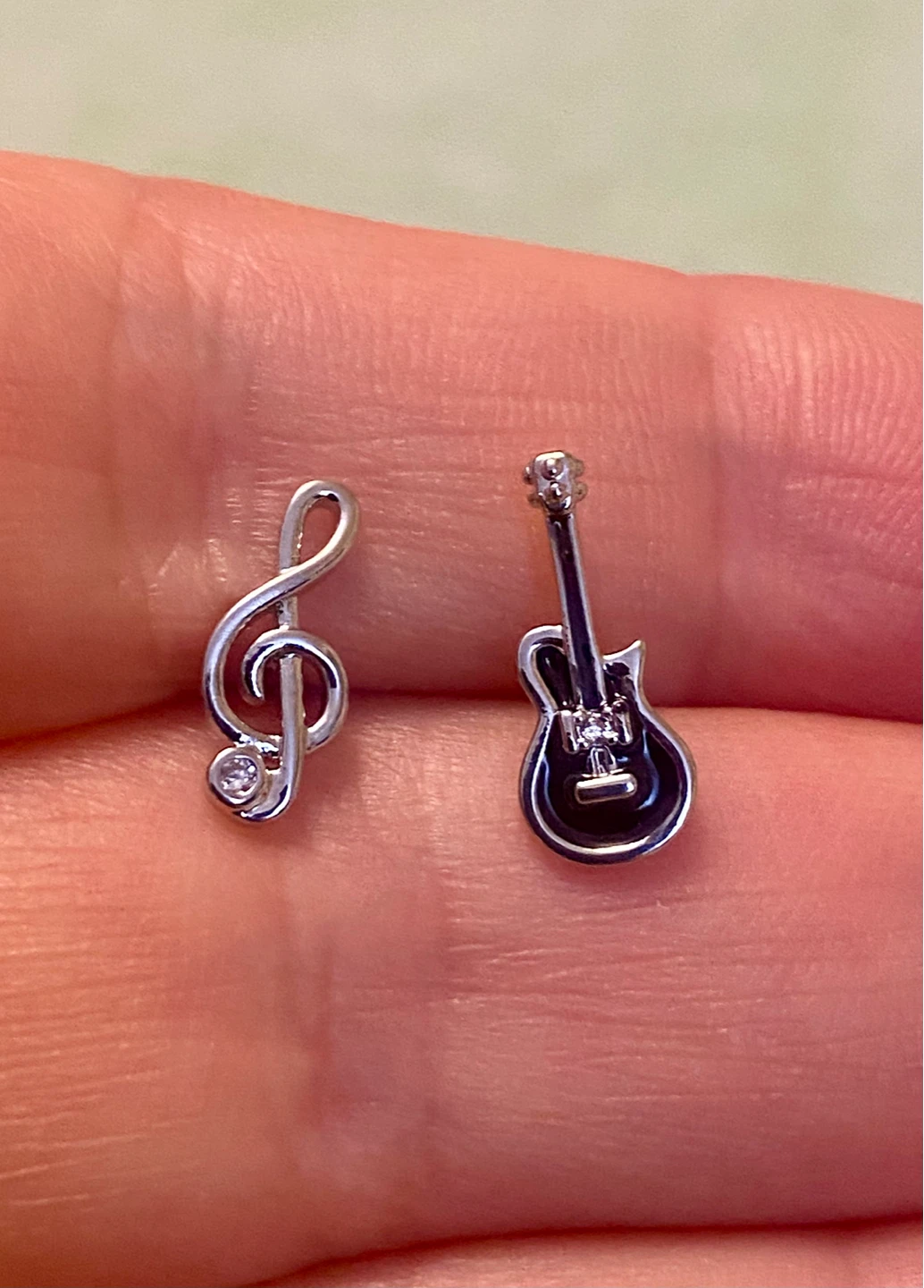 925 Silver Guitar and Treble Clef Stud Earrings - photo 3