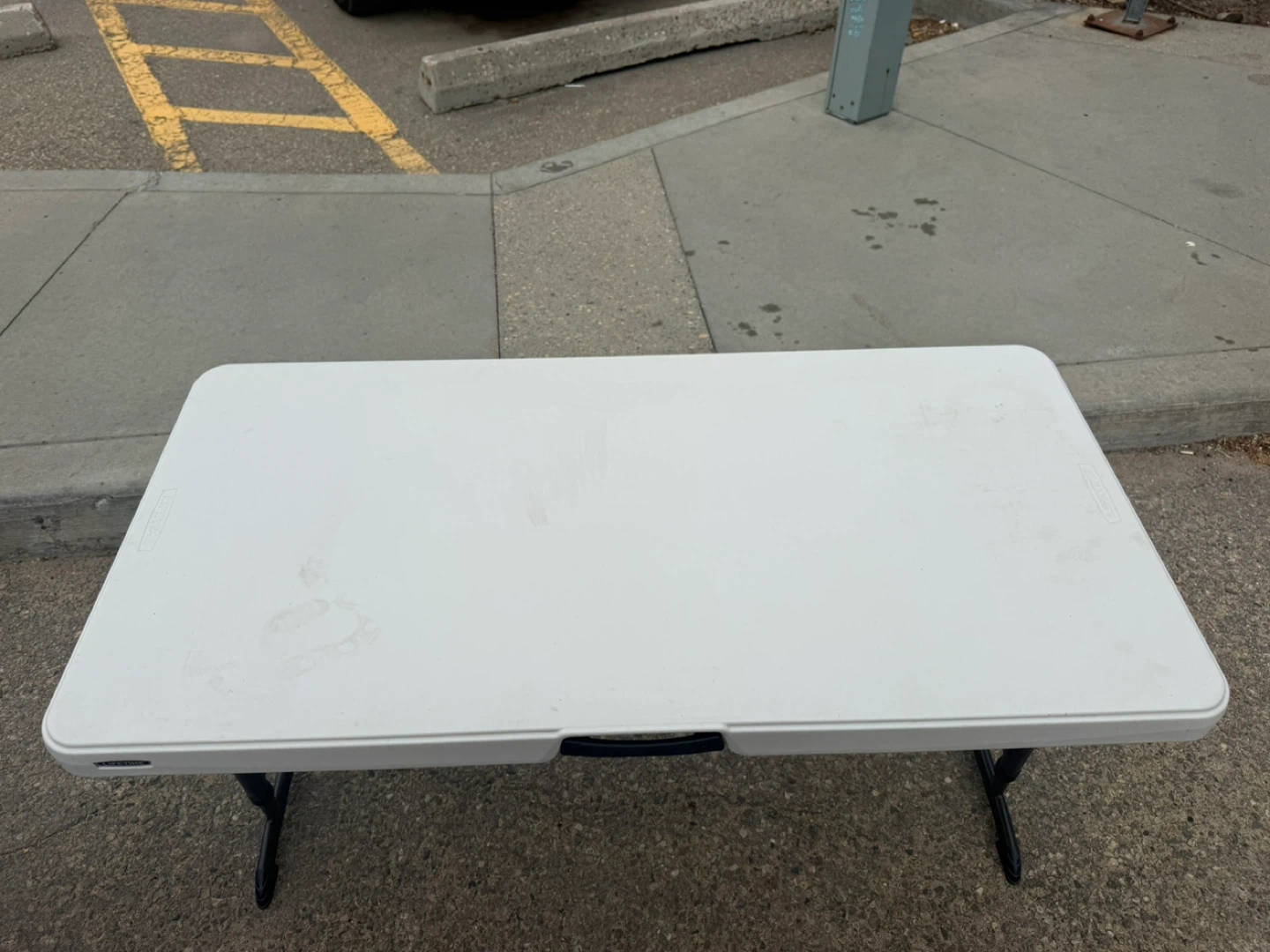 4’ folding adjustable table - photo 2