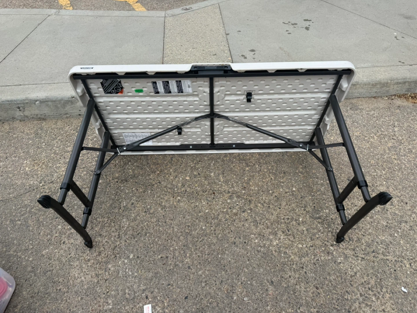 4’ folding adjustable table - photo 3
