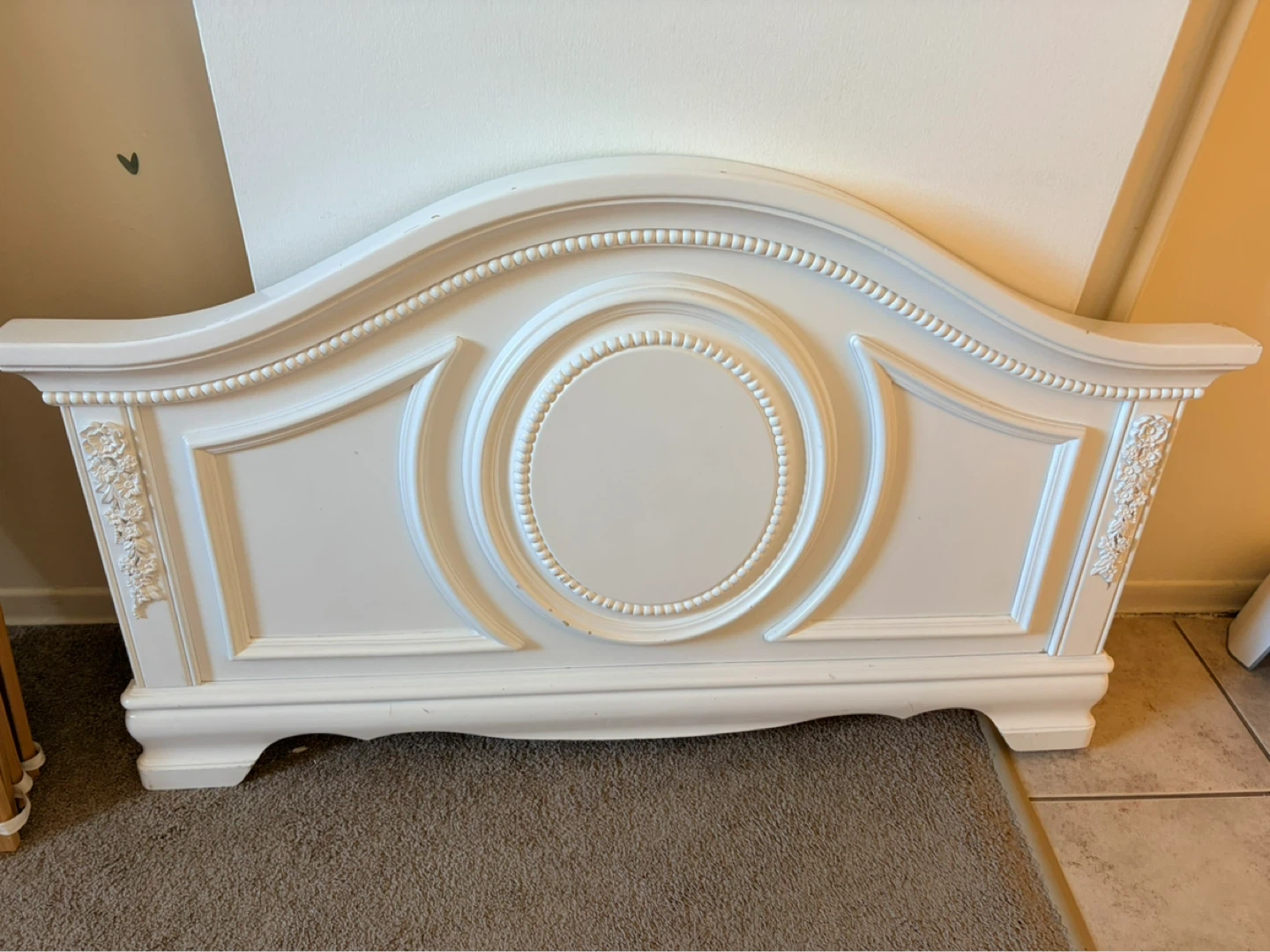 Twin bed frame - photo 2