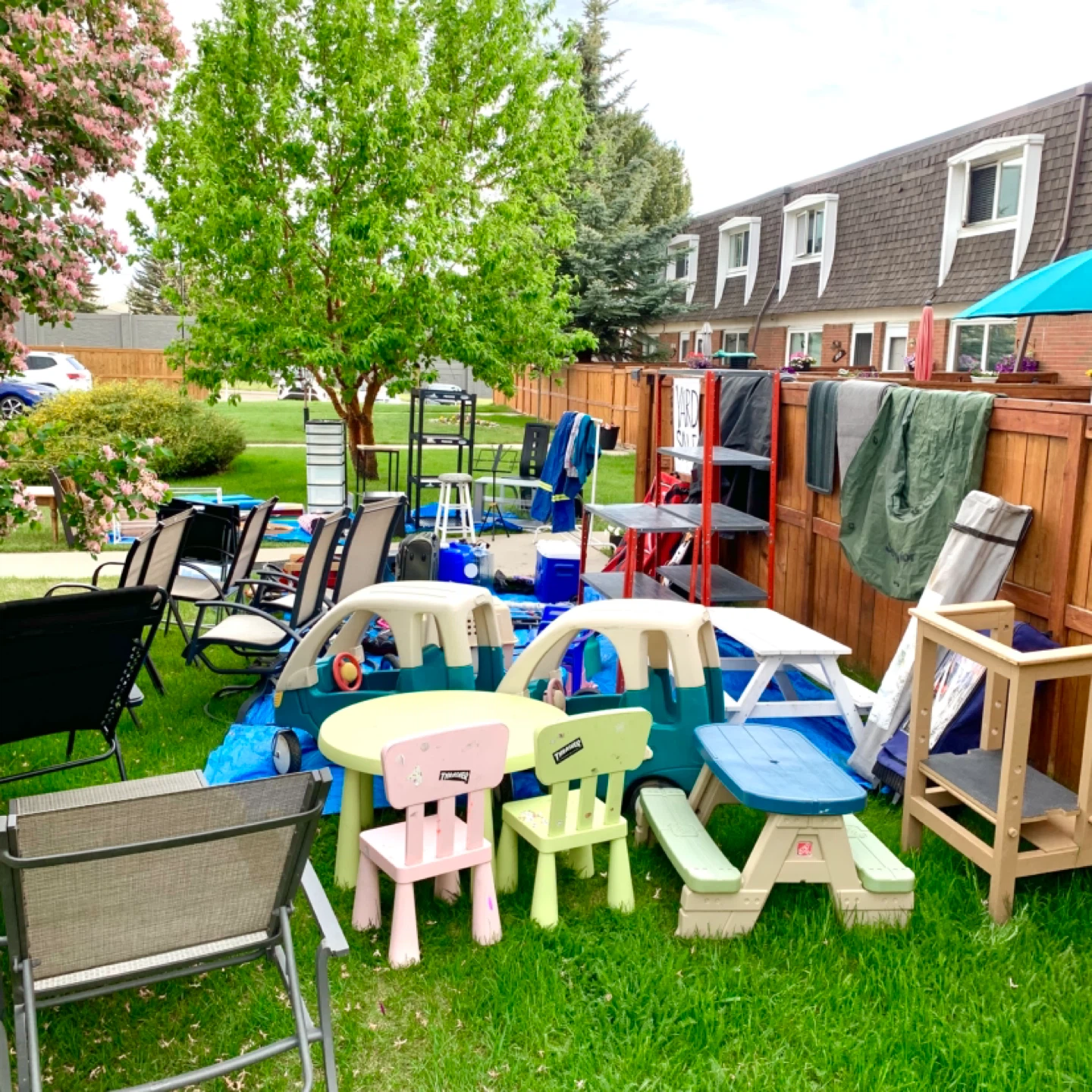 🏡 HUGE YARD SALE TODAY — SAT MAY 30 — CANYON MEADOWS SW - photo 2