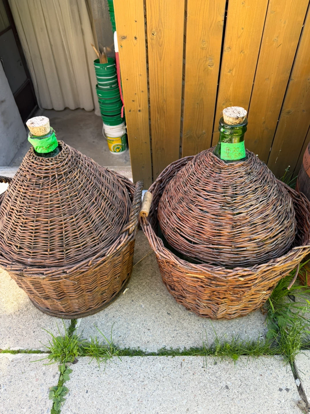 Demijohn Carboy Bottles with Wicker Baskets