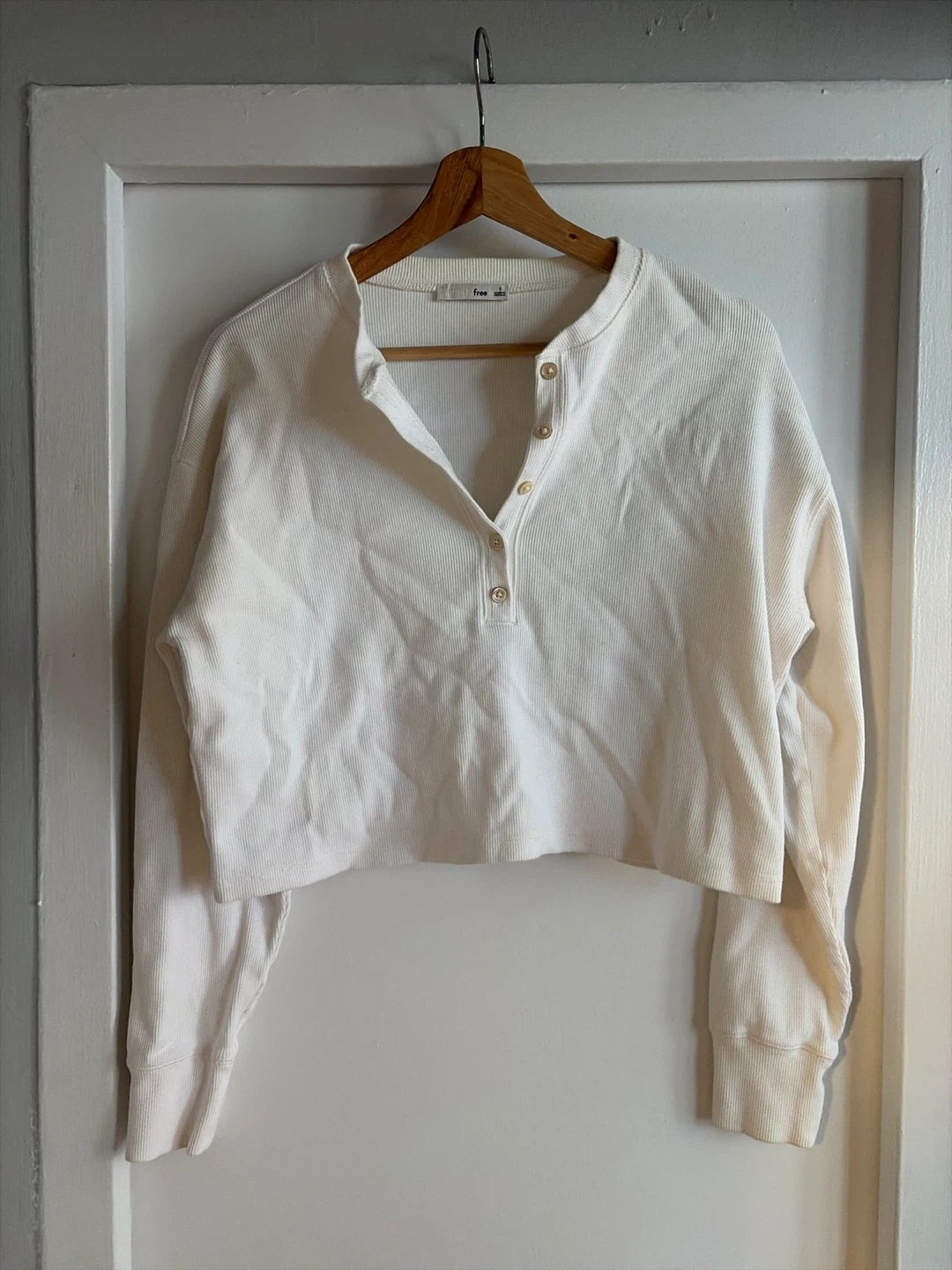 Wilfred Ribbed Cropped Henley Top