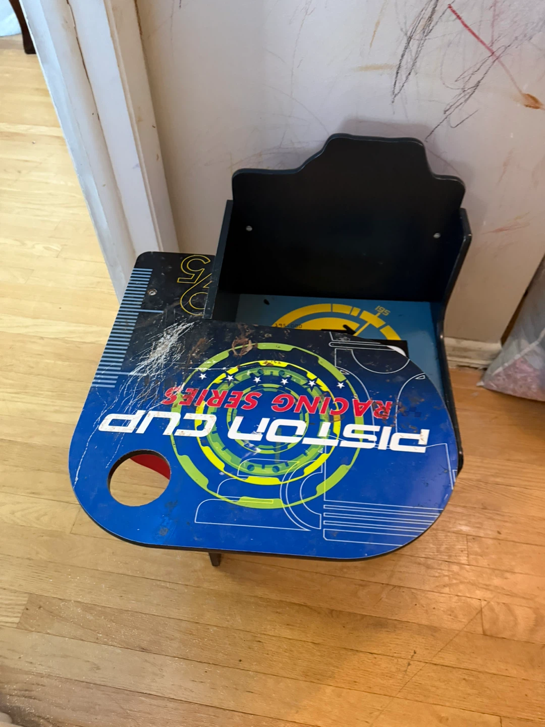 Disney Pixar Cars Piston Cup Racing Series Kids Desk