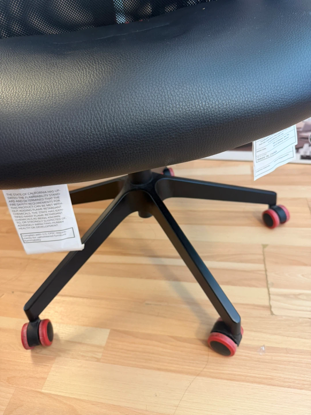Ikea extremely comfortable gaming chair - photo 4