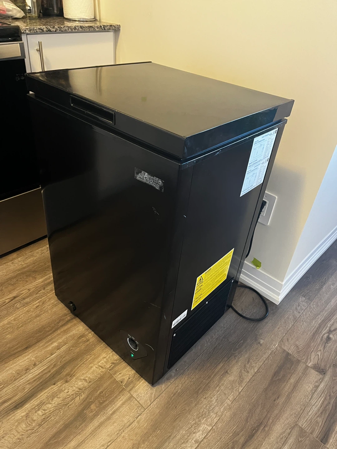 Arctic King Black Chest Freezer - photo 2