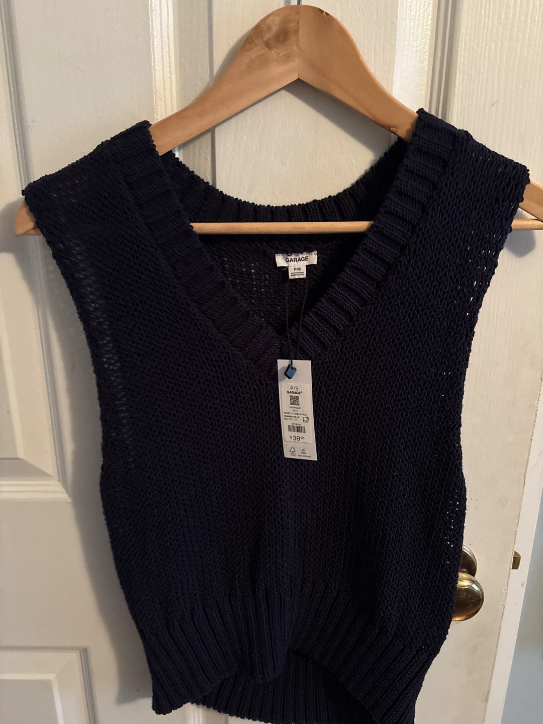 Women garage vest novelty vneck Mariana blue tags on small