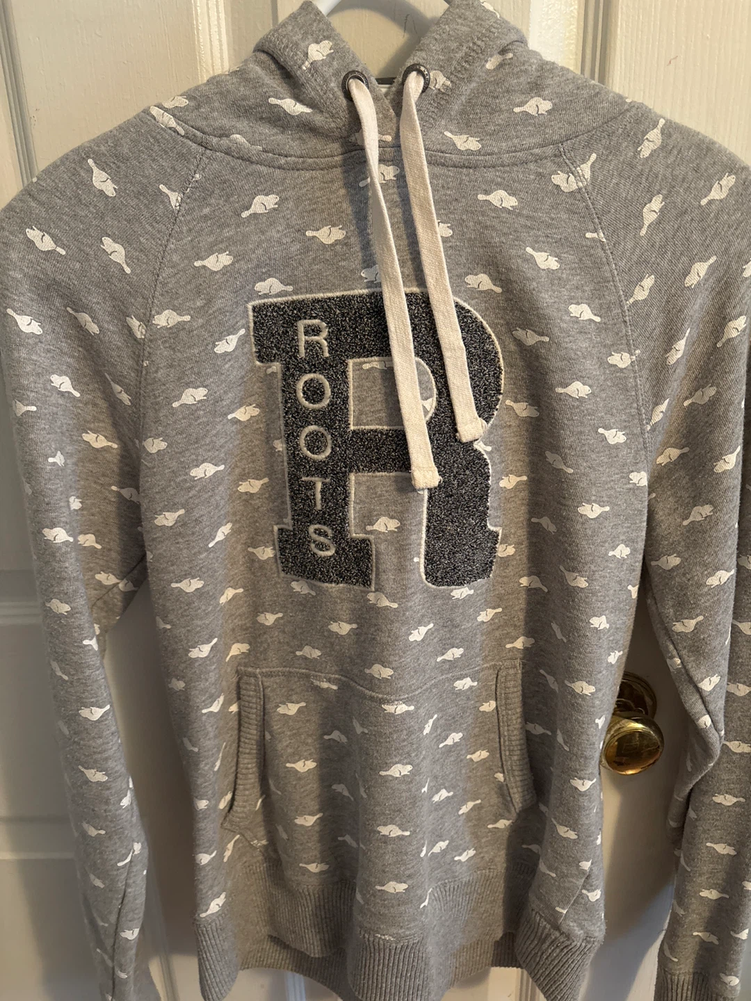Women roots hoodie size small