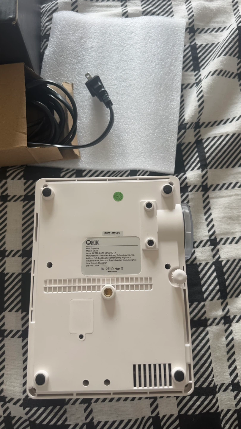 QKK Mini Projector - photo 4