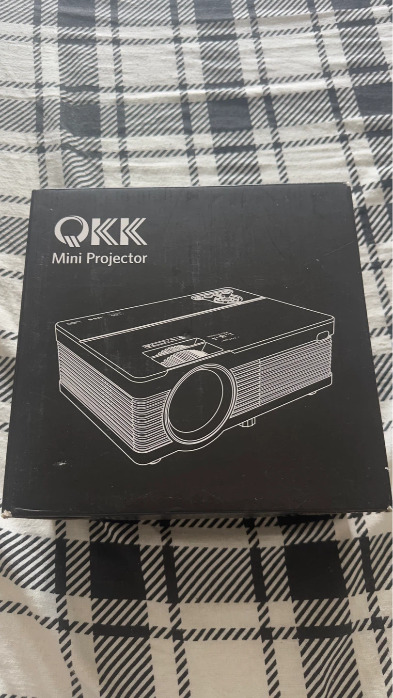 QKK Mini Projector