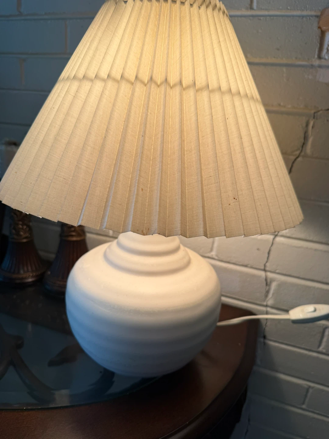 White Pleated Lamp - photo 2