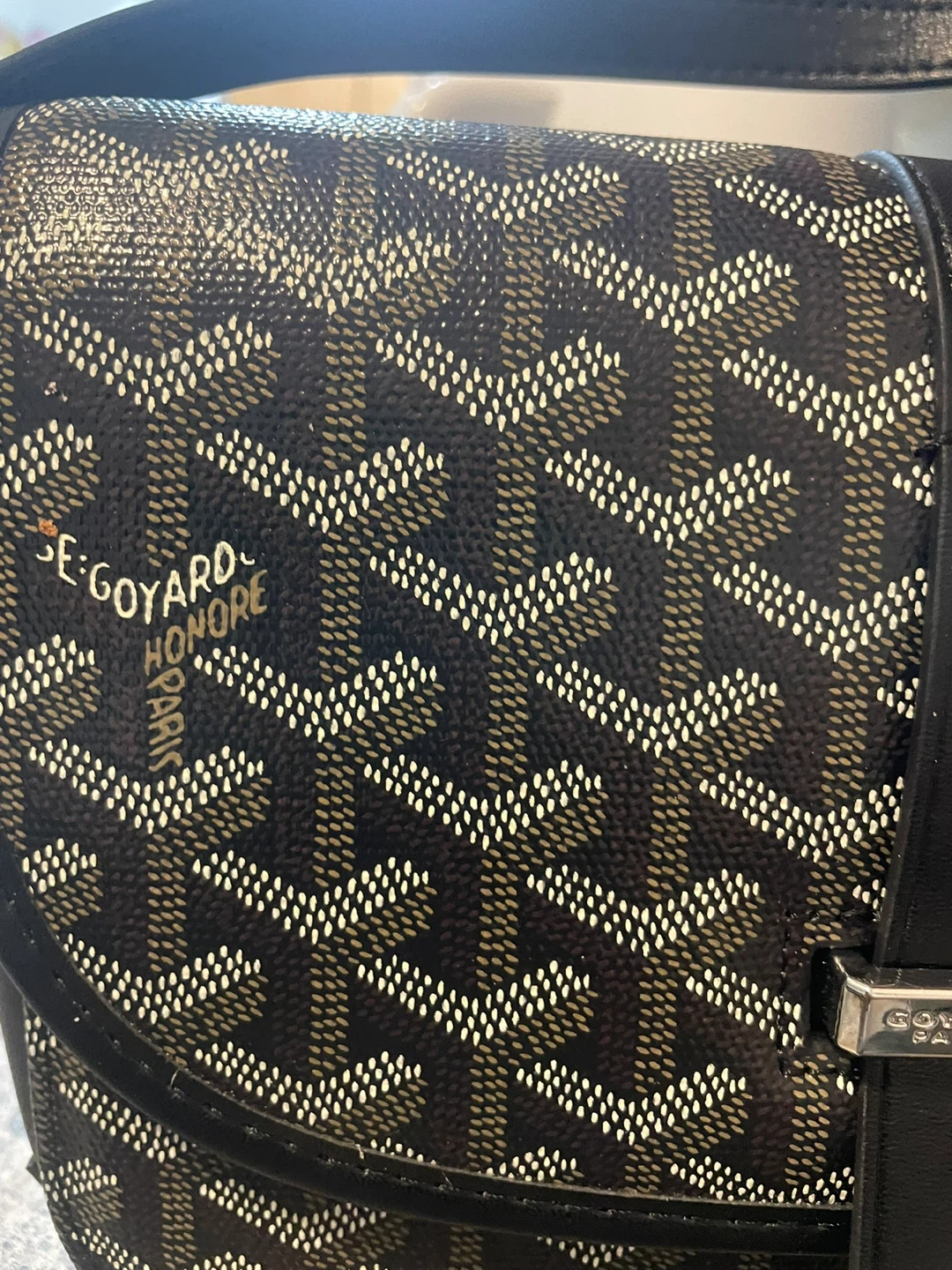 Branded- Goyard Paris Shoulder Bag - photo 5