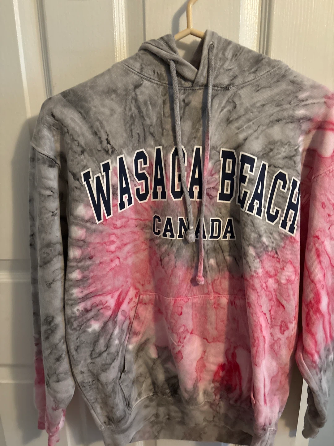 Women wasaga beach hoodie size small