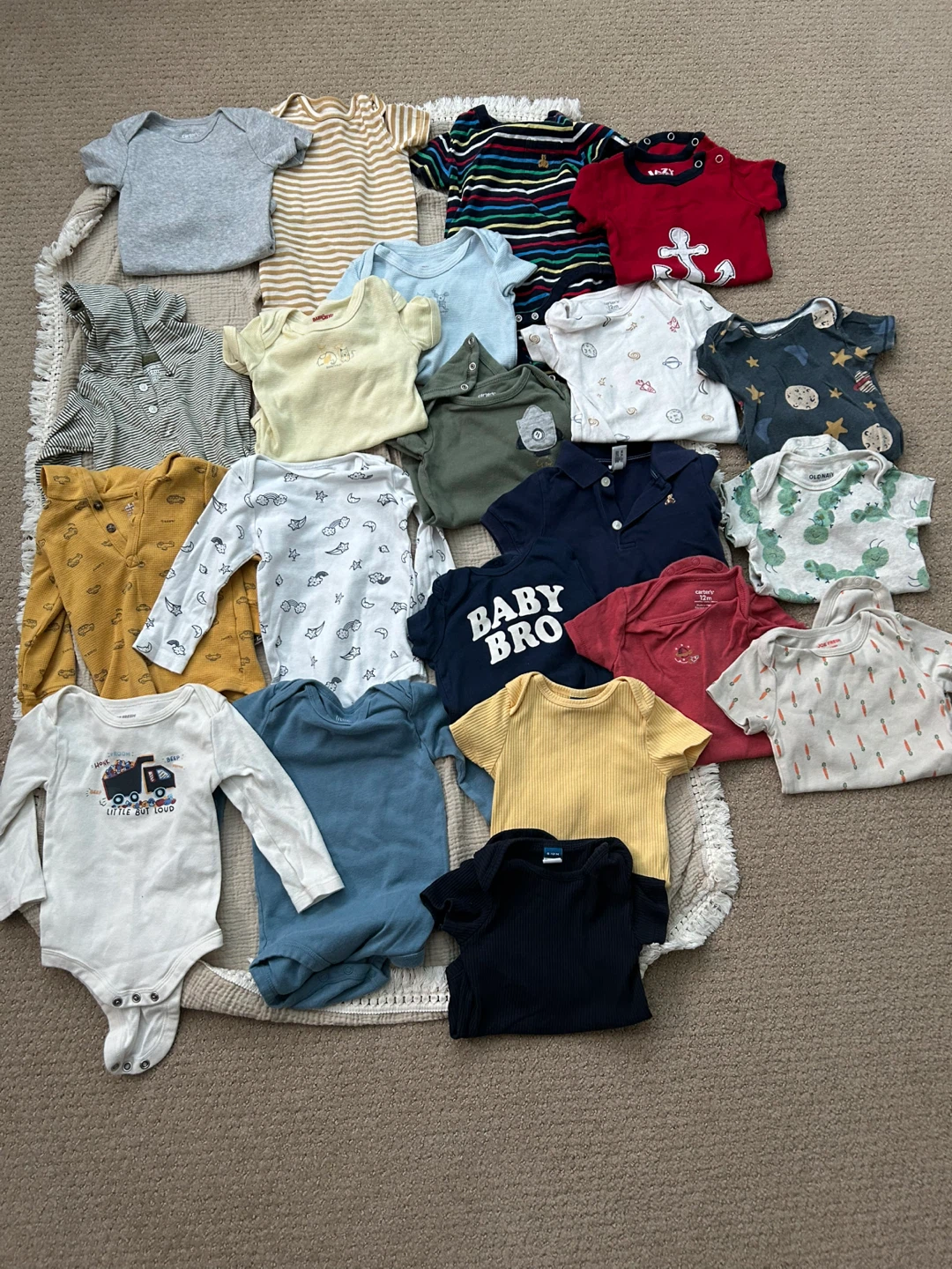 BOYS SIZE 6-12 MONTH ONESIES ALL FOR $18 (SEE LISTING)