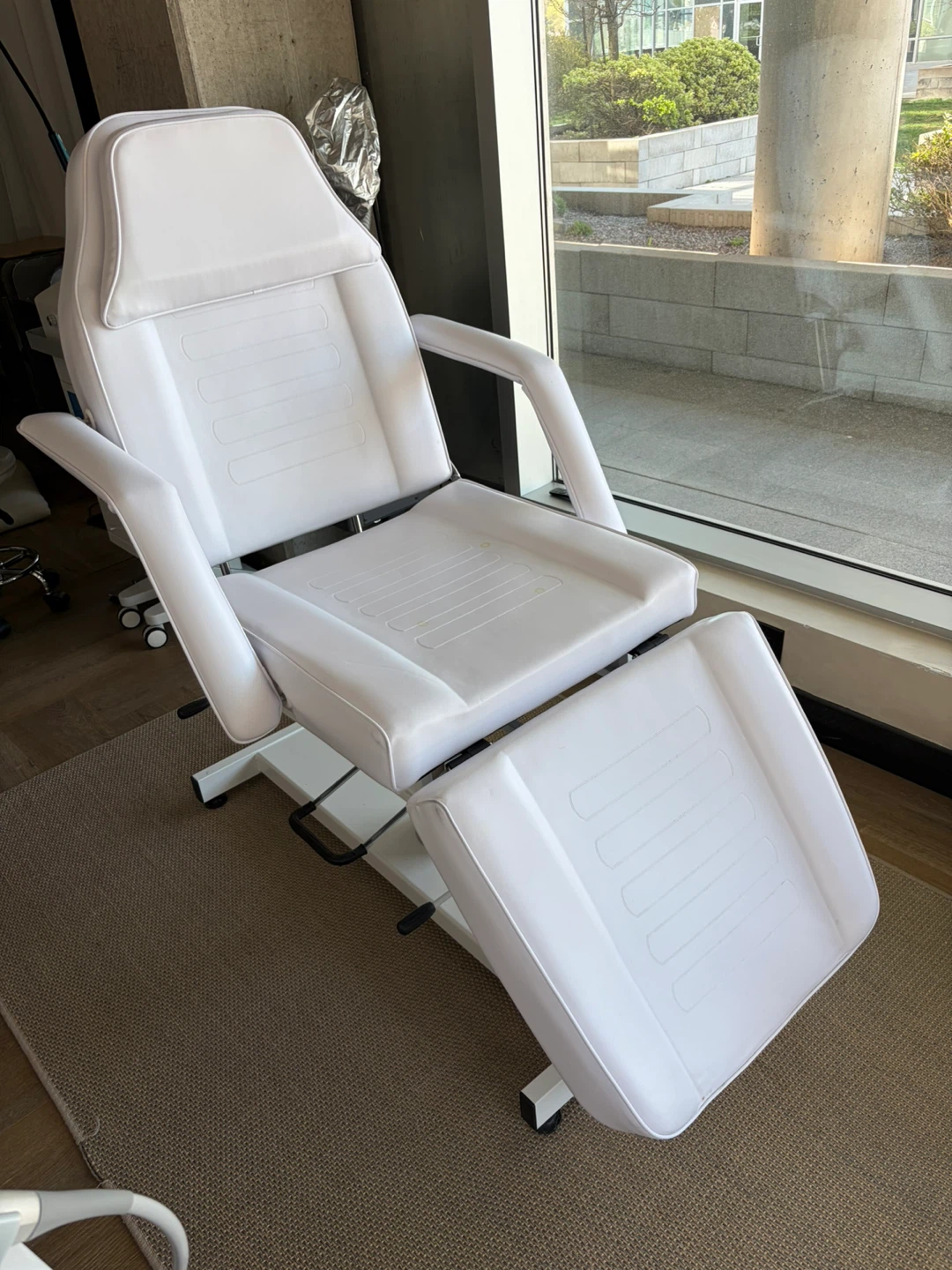 White Adjustable Medical Spa Chair