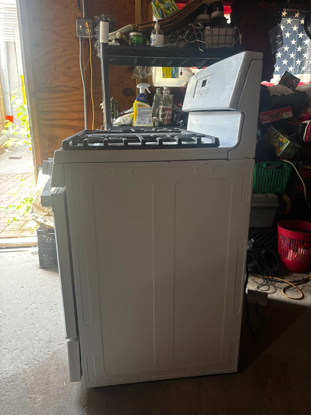 GE White Gas Range with Griddle - photo 3