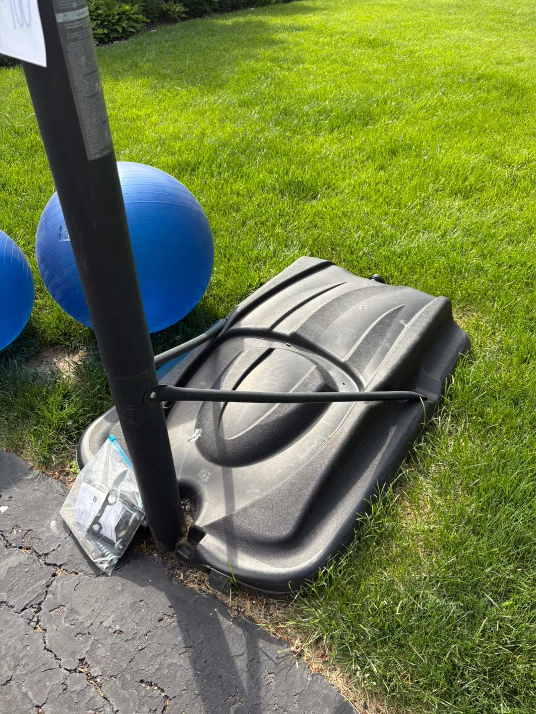 Lifetime Basketball Hoop - photo 3