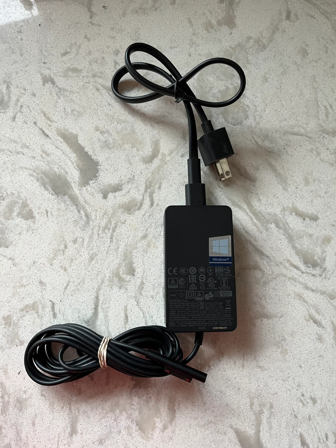 Microsoft Surface Pro 4 5 6 7 1769 1796 Charger 1800 - photo 2