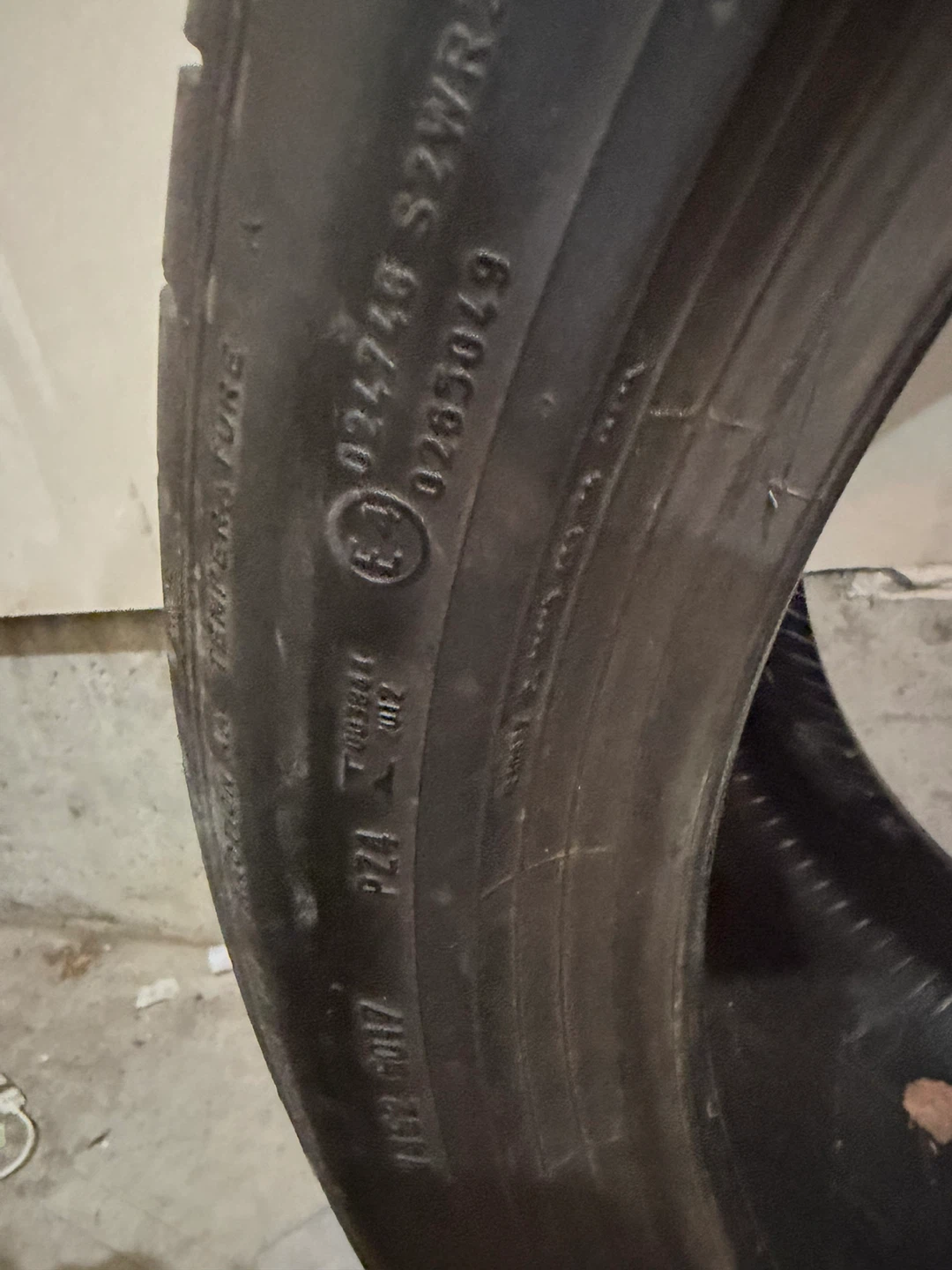 Pirelli P Zero Tire 315/35R20 - photo 2