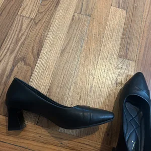 Women's Black Faux Leather Pointed Toe Heels