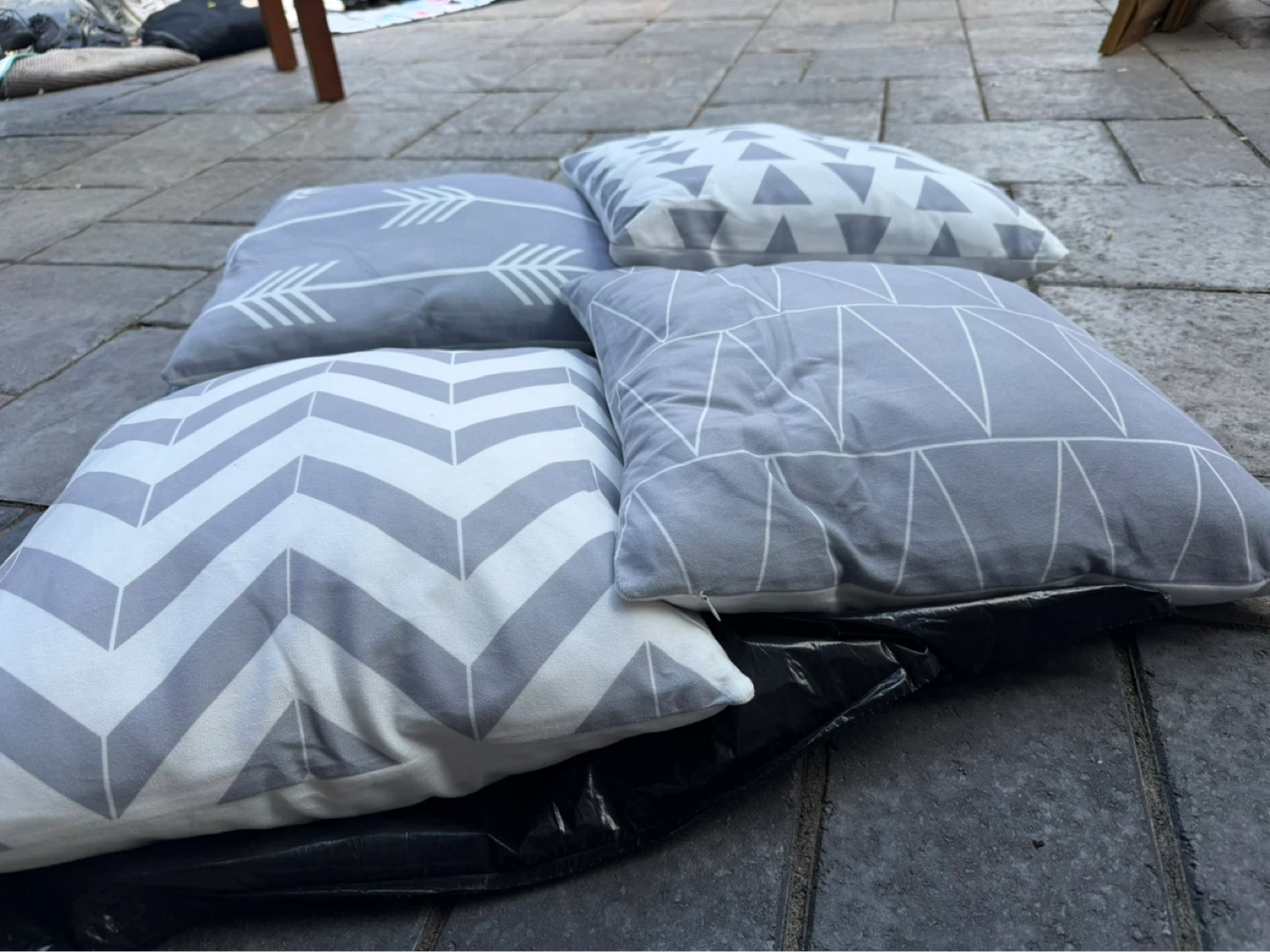 Set of 4 Grey Decorative Throw Pillows - photo 2
