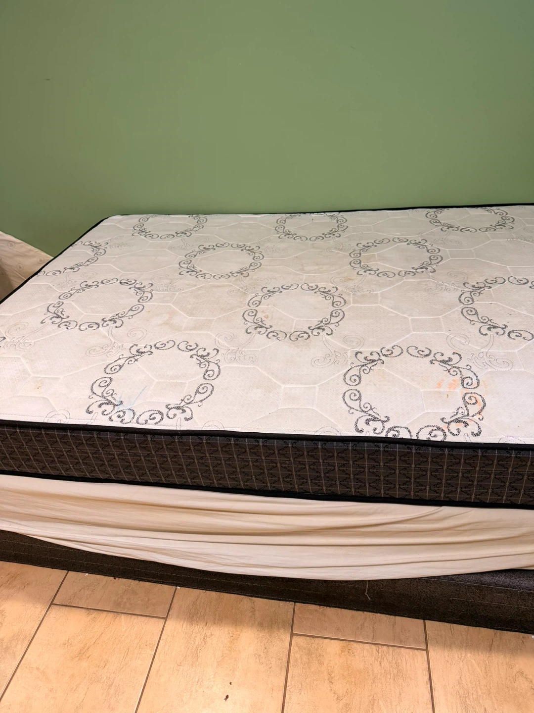 Queen Size Mattress with the bottom frame- Moving sale - photo 4