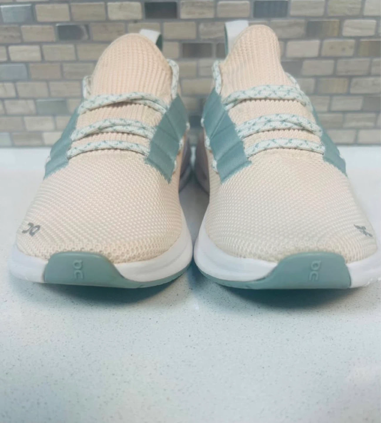 Women’s On Cloudeasy Running Shoes – Size 7 (W7) - photo 5
