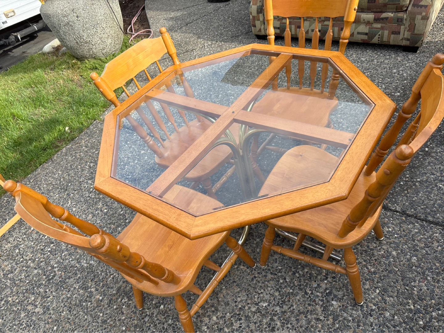 Wooden Octagon Dining Table Set with Glass Top