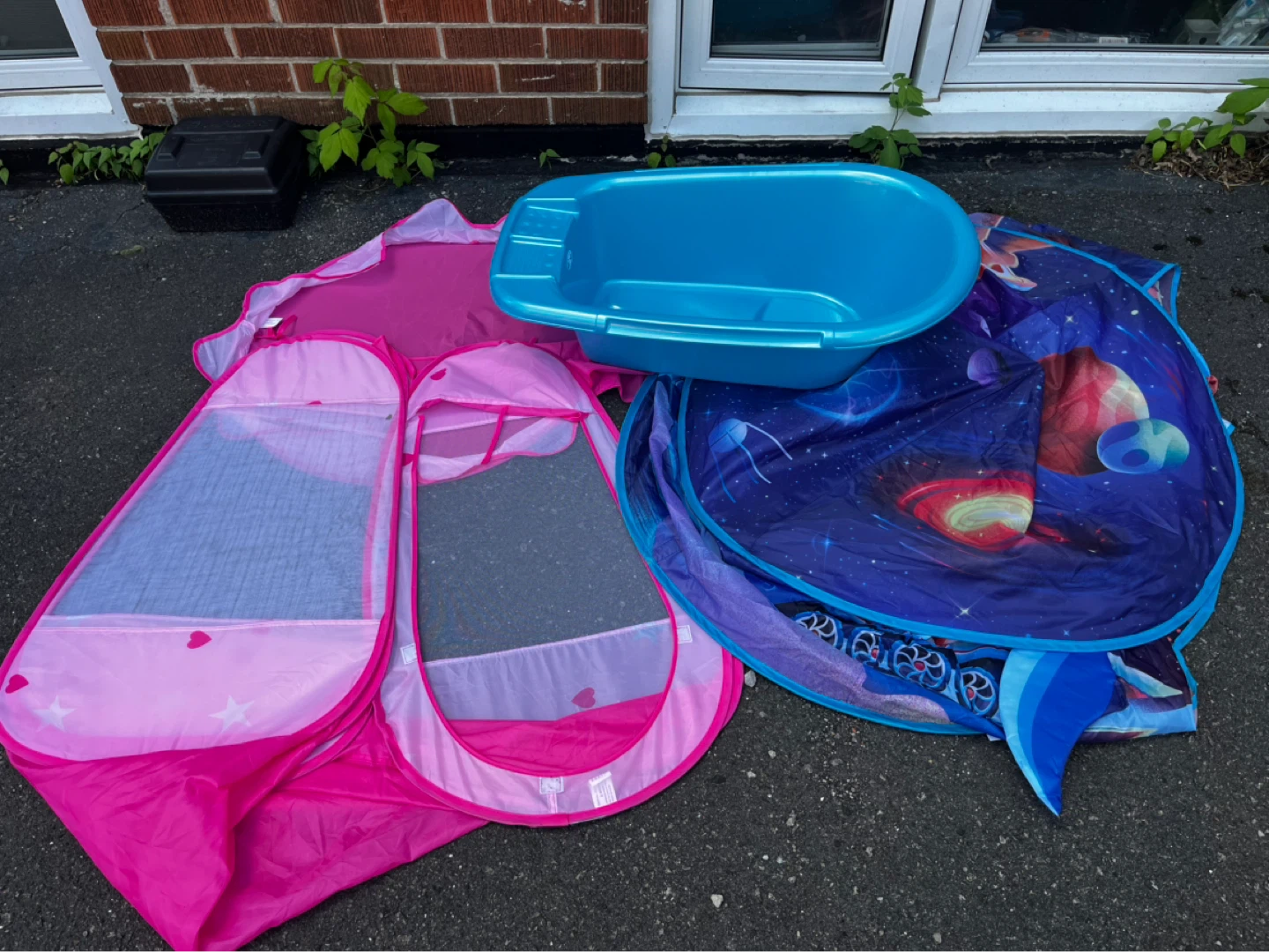 Kids Storage Unit with Space Theme - photo 3