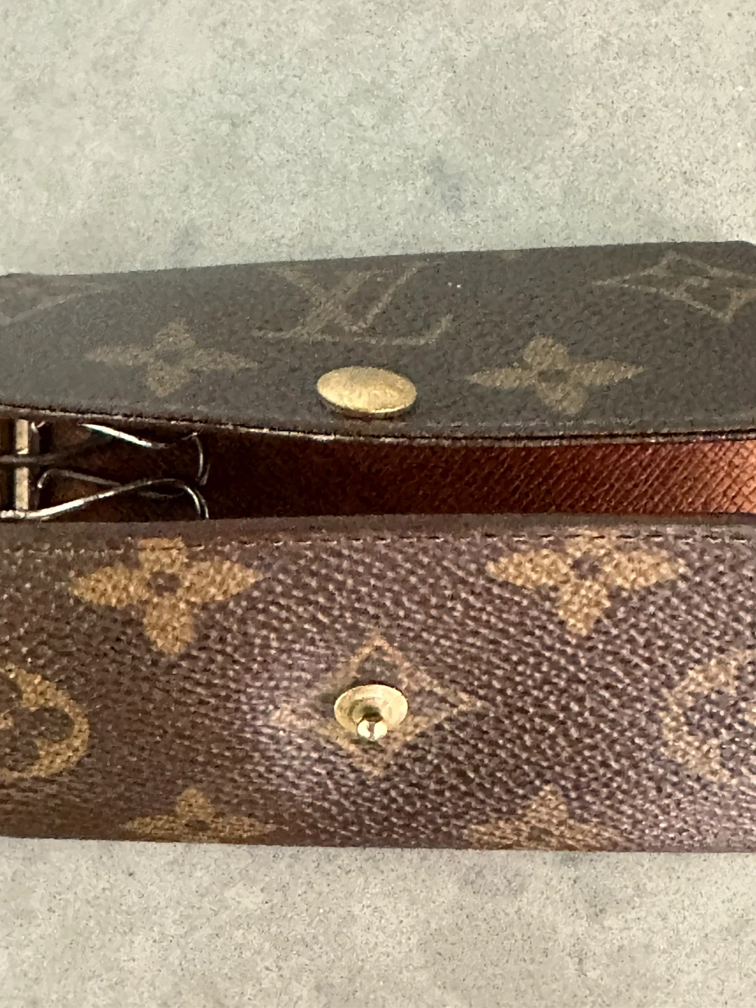 Louis Vuitton Monogram Key Holder - photo 2