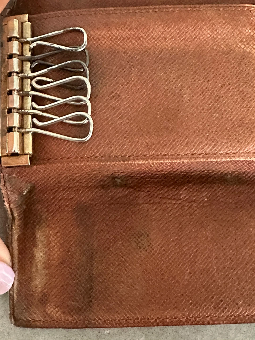 Louis Vuitton Monogram Key Holder - photo 4